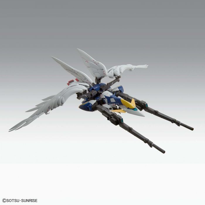Master Grade Wing Gundam Zero EW Ver Ka Pose 6