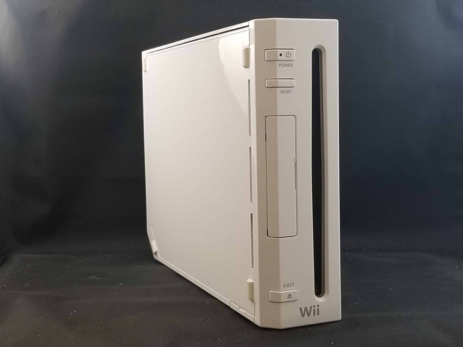Nintendo Wii System Pose 1