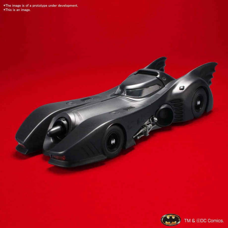 1/35 Batmobile Batman Begins Pose 1