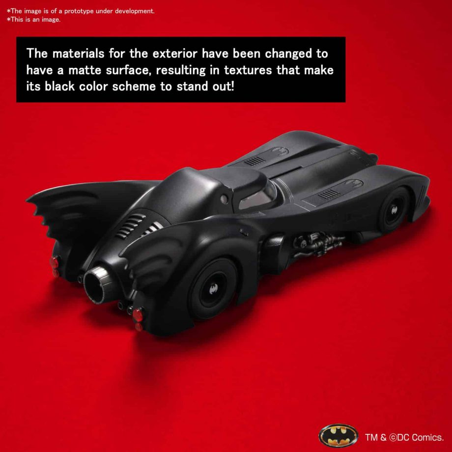1/35 Batmobile Batman Begins Pose 3
