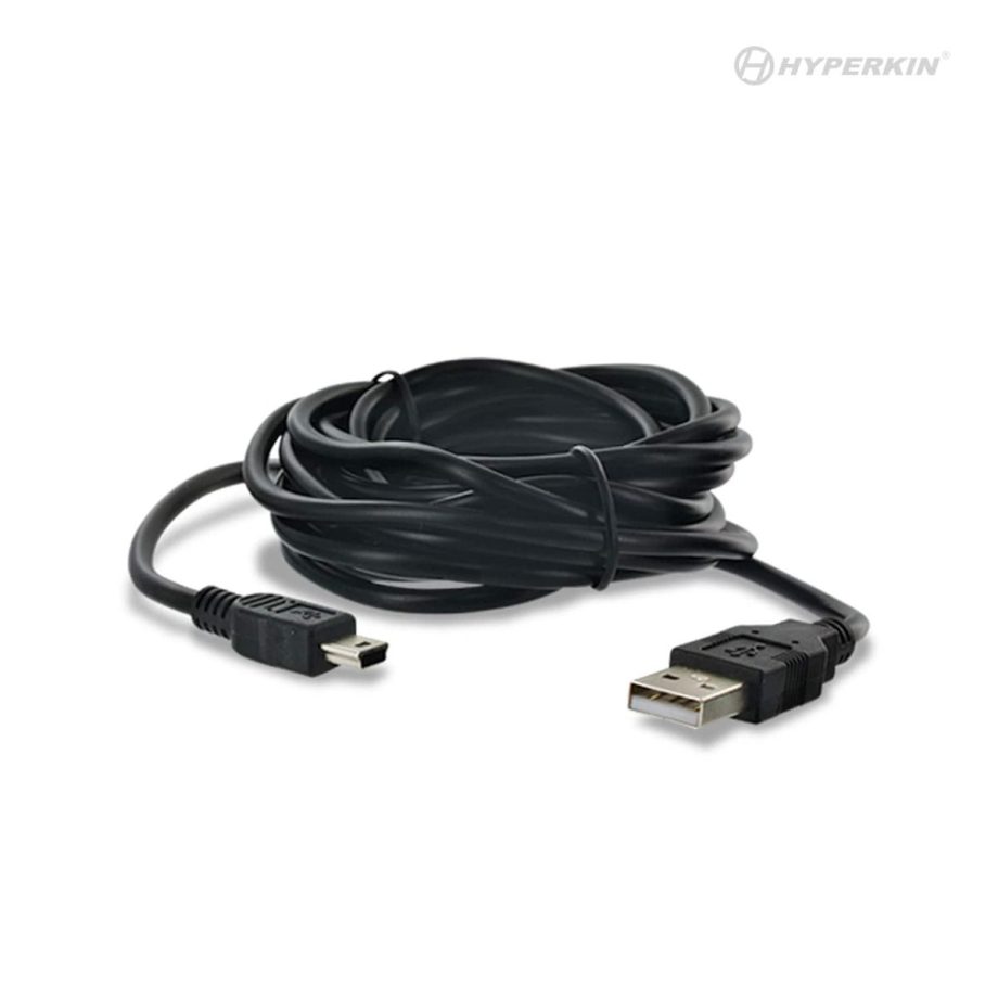 Hyperkin PS3 Charge Cable Pose 3