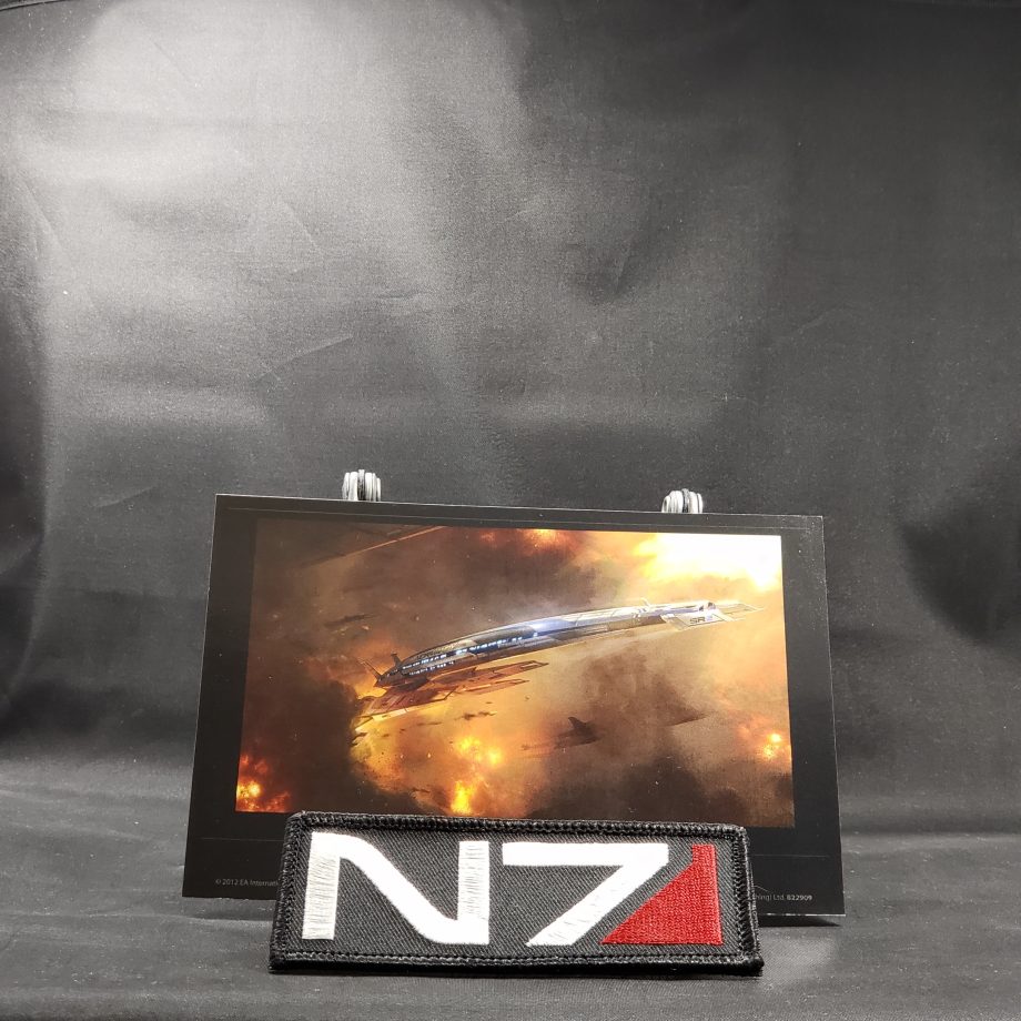 Mass Effect 3 N7 Collector's Edition Pose 6